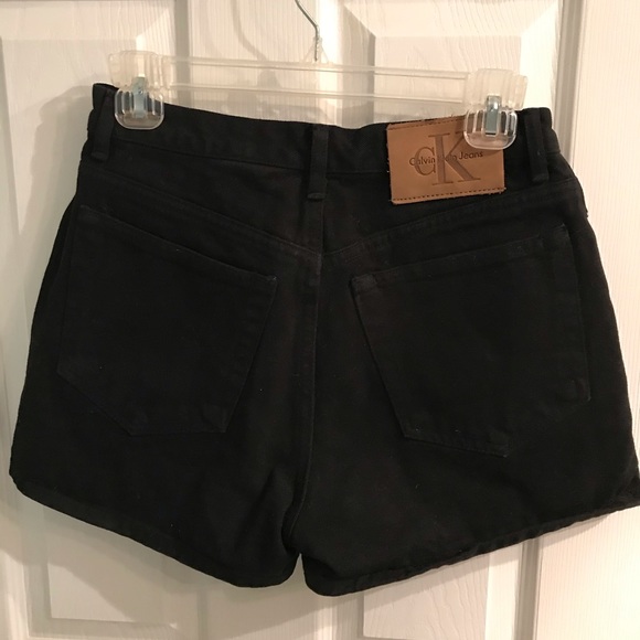 Calvin Klein Jeans Shorts!! - Picture 2 of 8